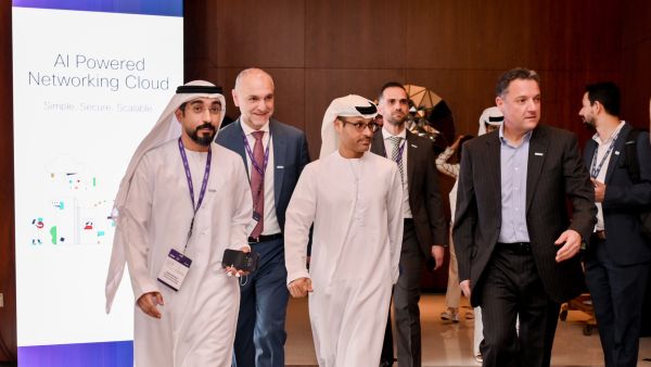 خلال الحدث الخليج للحاسبات الآلية وسيسكو ونوتانيكس يسلطون الضوء على مستقبل الشبكات المدعومة بالذكاء الاصطناعي