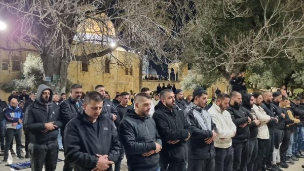  35 ألفًا يؤدون صلاتي العشاء والتراويح في المسجد الأقصى