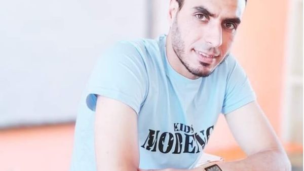 محفظ القرآن الشاب إسماعيل عبد الحليم الخطيب