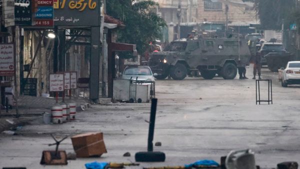 قوات من الإحتلال الإسرائيلي في الضفة الغربية