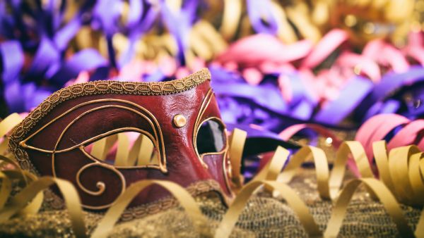 Unmasking the Goldfish: The splashy star of ‘The Masked Singer’ Season 11. (Shutterstock)