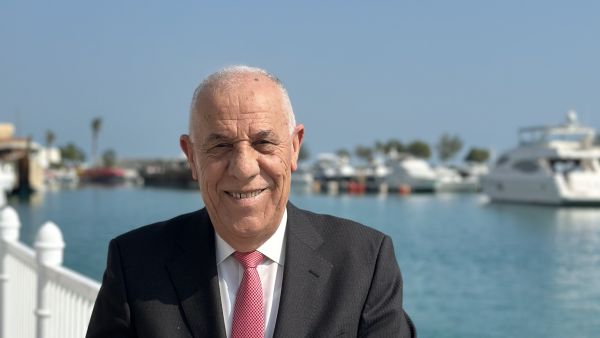 فايز الدويري 