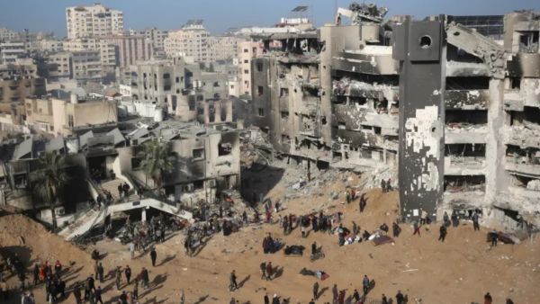 انتشال جثامين شهداء في غزة