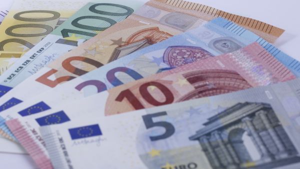 سعر صرف اليورو مقابل الليرة السورية