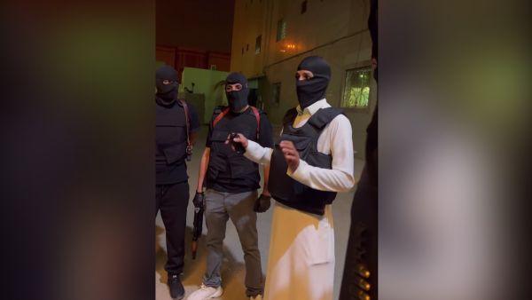 مداهمة شرطة الرياض