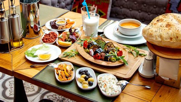 مطاعم أبوظبي مول