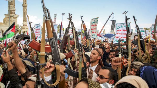 Houthis demonstrate 