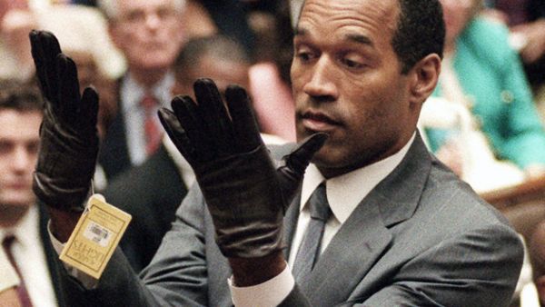 أو جي سيمبسون - O. J. Simpson أو جي سيمبسون - O. J. Simpson