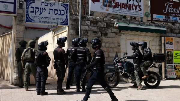قوات الاحتلال دفعت بمئات من عناصرها إلى البلدة القديمة في القدس المحتلة