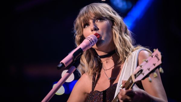 Taylor Swift is now a Billionaire, officially joining Jay-Z, Oprah and Rihanna on Forbes’ list