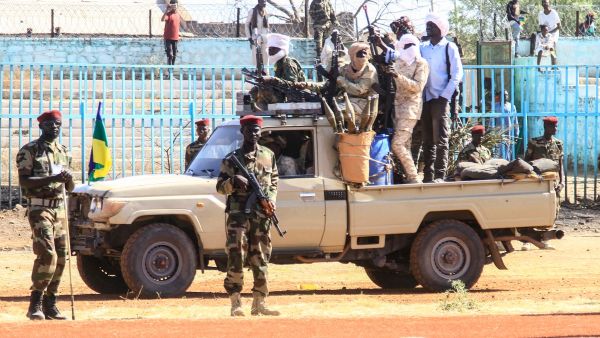 مقاتلو حركة تحرير السودان، وهي جماعة متمردة سودانية تنشط في ولاية دارفور السودانية