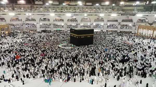 تأشيرة العمرة لا تصلح للحج