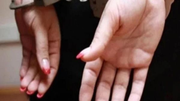 حرضت على الفسق!! تفاصيل القبض على بلوغر مصرية