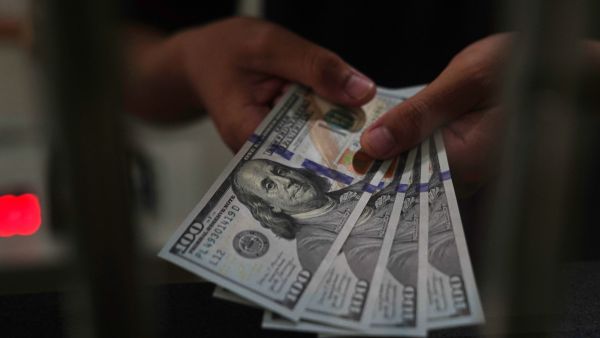 سعر الدولار اليوم مقابل الجنيه المصري