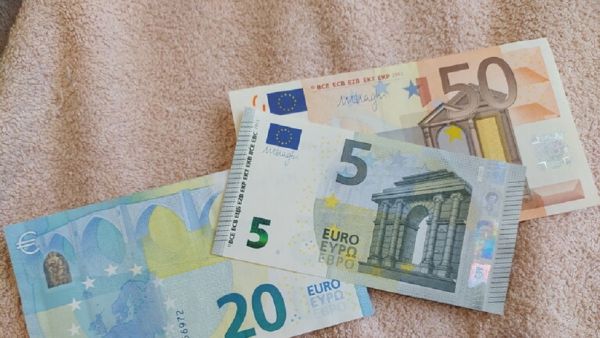 سعر صرف اليورو مقابل الليرة السورية