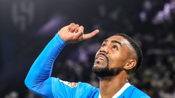 مالكوم يقود الهلال اليوم (Photo by Fayez NURELDINE / AFP)