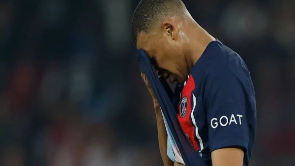 "مبابي" يعلن الرحيل النهائي عن باريس سان جيرمان