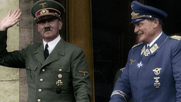 مقر "وكر الذئب"، كان معقلا محصنا يضم أكثر من ثمانين مخبأ ومبنى في الغابة