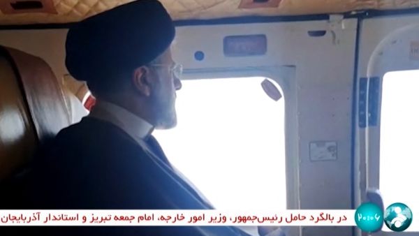 بذلت فرق الإنقاذ جهودا مكثفة منذ ساعات عصر يوم الأحد للوصول إلى موقع الحادث