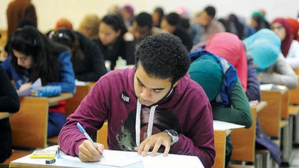 انطلاق امتحانات الثانوية العامة بمصر غدا