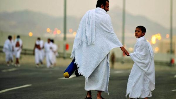 تفسير رؤية الميت ذاهب للحج في المنام للعزباء وللمتزوجة وللحامل