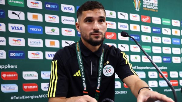 حسام عوار (Photo by Kenzo TRIBOUILLARD / AFP)