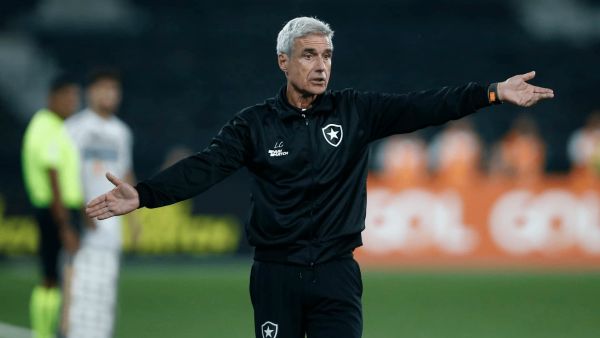 مدرب النصر السعودي يرحل عن الفريق!!