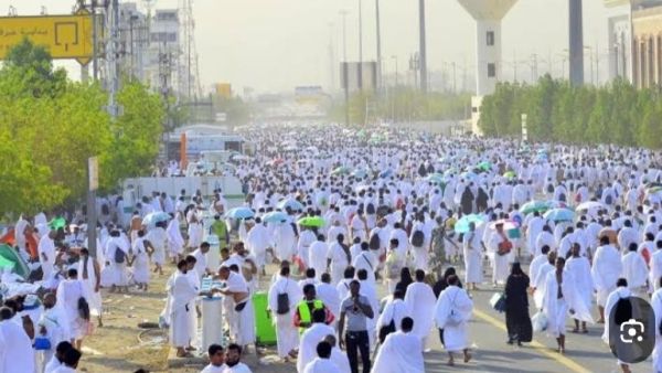 نفرة الحجيج من جبل عرفة اليوم -(وكالات)