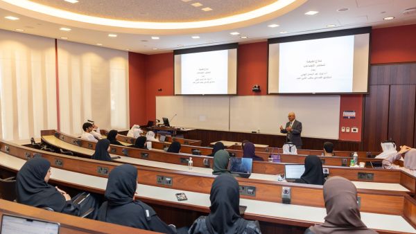 طلاب جامعة جورجتاون في قطر يتعمقون في عالم التجارة والأعمال باللغة العربية خلال الفصل الصيفي 