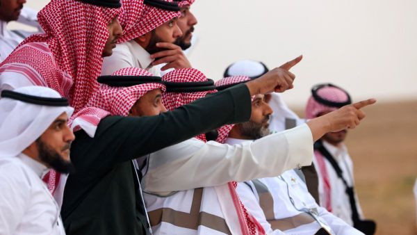 رؤية الهلال تعتمد على عدة عوامل