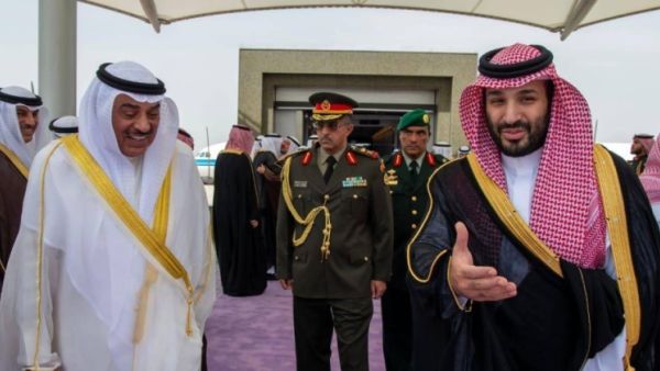 ولي العهد السعودي يستقبل الشيخ صباح خالد الحمد الصباح