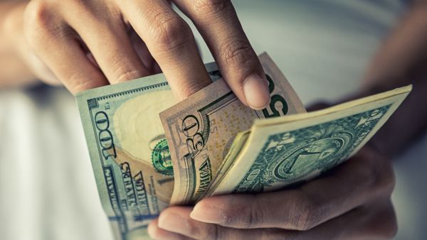 Easy Ways to Make 100 Dollars a Day
