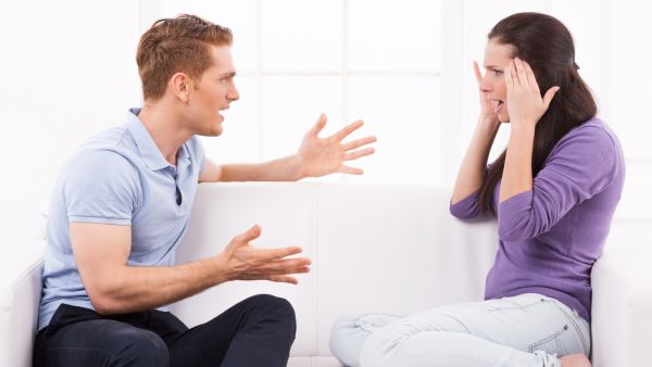 أسباب إهمال الزوجة لزوجها وطرق التعامل مع الإهمال