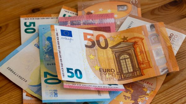 سعر اليورو مقابل الليرة السورية