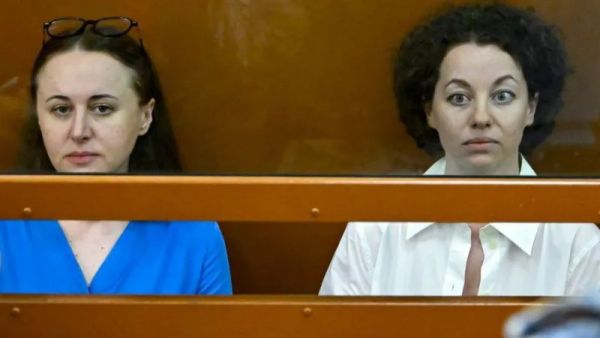 Yevgenia Berkovich and Svetlana Petrichuk
