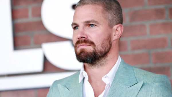 Stephen Amell