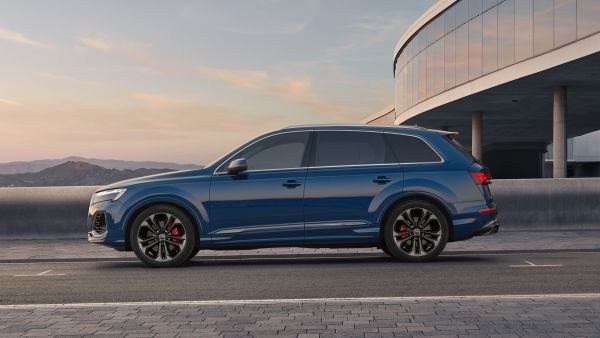 Introducing the New 7-Seater Audi Q7: Elevating Luxury and Space in the Middle East