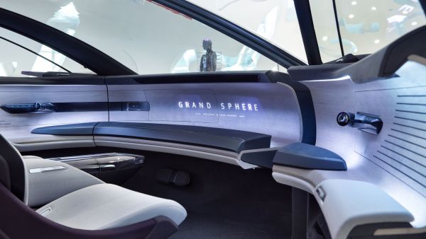 Audi Middle East Brings Vision of the Future with First-ever Regional Display of grandsphere Concept at Museum of the Future