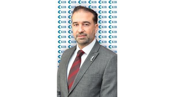 حسام الكولك والمستشار العقاري في قسم الاستشارات KIB يقدّم ورشة العمل الثانية حول أسس الاستثمار والتقييم العقاري في كلية العلوم الإدارية بجامعة الكويت