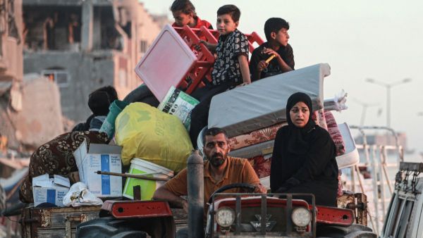 250 ألف شخص مضطرون إلى النزوح من مدينة خان يونس