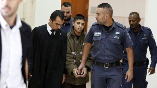 صورة أرشيفية من محاكمة الطفل الأسير لدى الاحتلال الإسرائيلي أحمد المناصرة