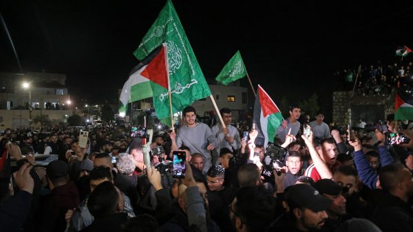 حماس تستغل أي انسحاب للجيش الإسرائيلي لاستعادة قدراتها