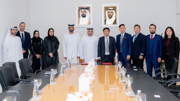 Sharjah Airport signs a contract to supply advanced, high-efficiency security inspection devices