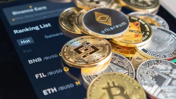 Bitcoin hits high record of $68,000