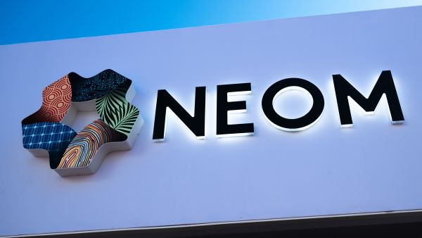 NEOM and Equinox to open a luxurious resort in Saudi Arabia featuring 450-meter bridge