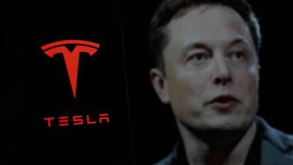 Musk: Tesla to start using humanoid robots in 2025