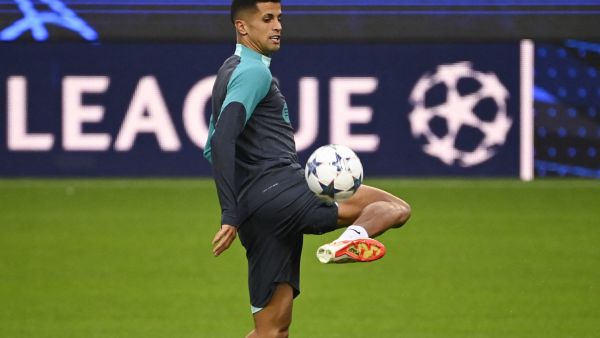 الهلال السعودي يغري كانسيلو براتب 16 مليون يورو سنويًا