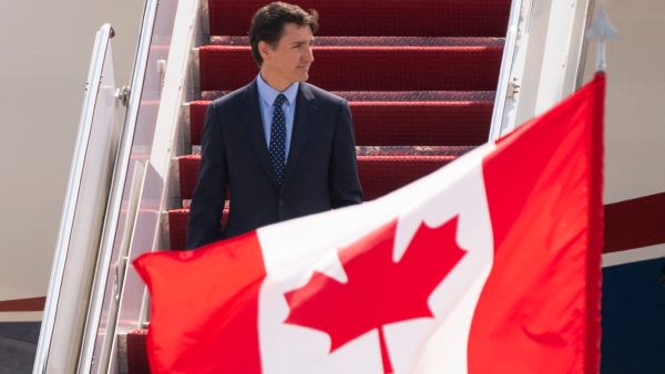 Canada hits Chinese EVs with 100% tariffs