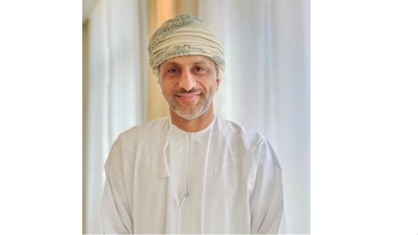 الدكتور أحمد بن عبدالله العبري، الرئيس التنفيذي للتكنولوجيا والمعلومات في Ooredoo Ooredoo وشركة Tech Mahindra تعززان شراكتهما للتميز في تجربة العملاء الرقمية