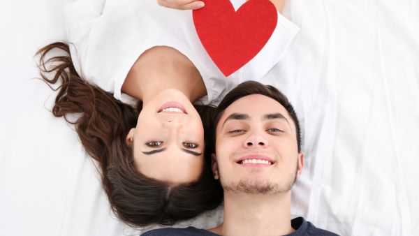 6 أكثر أبراج رومانسية وما الذي يجعلها مميزة